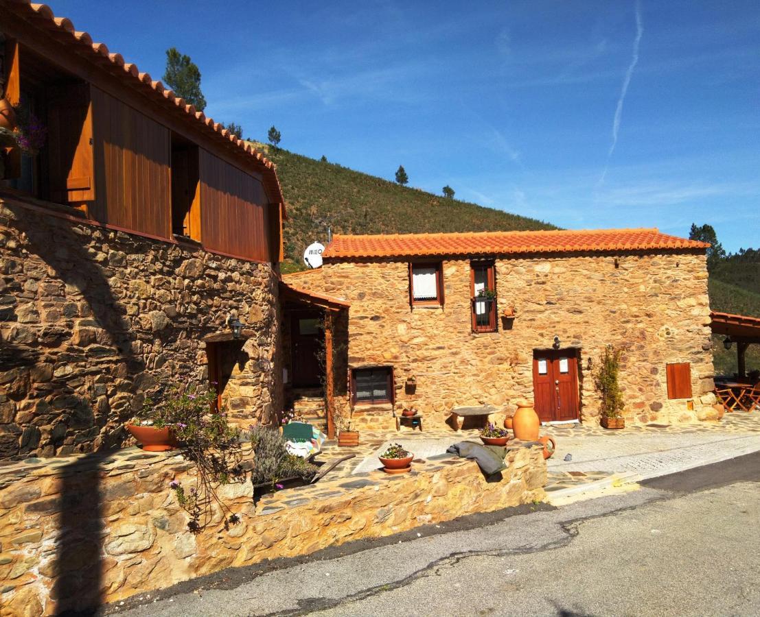 Refugio Do Raposo/Casa Deneb Villa Montes da Senhora Exteriör bild